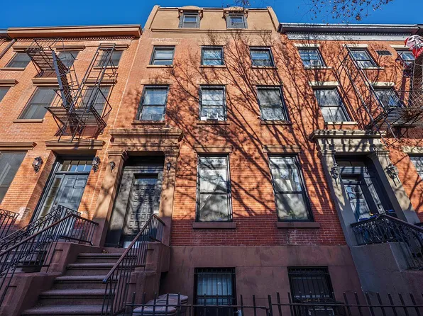 151 Kane St, Brooklyn, NY 11231