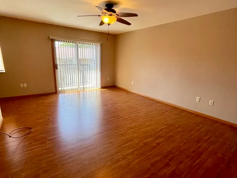3809 Cliffside Dr #10 — Photo 7