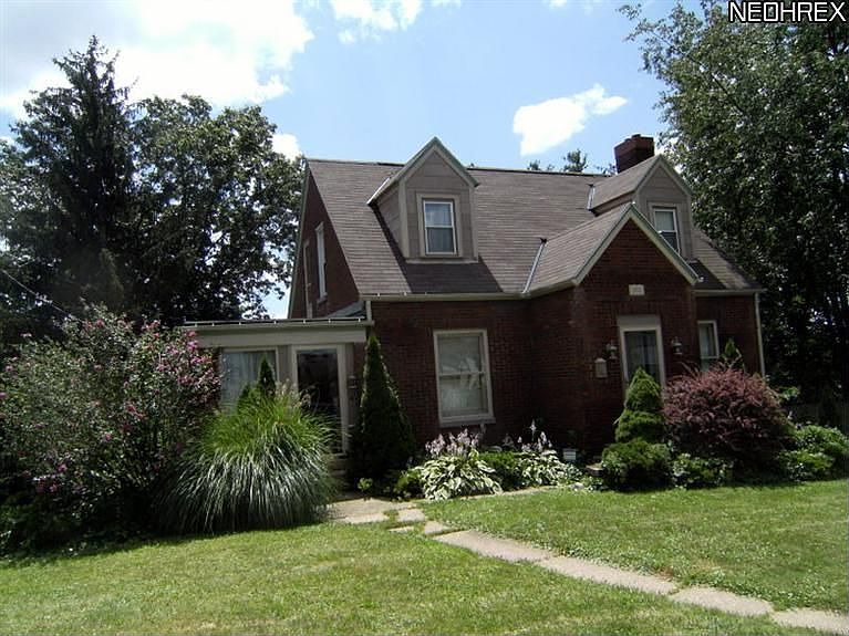 1st image of 1810 Stewart Ave