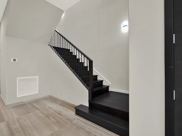 425 N Ocean Blvd #3 — Photo 46