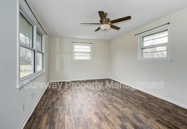 55 Nassau Rd — Photo 14