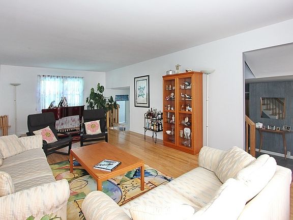 5th image of 52 Morningside Dr