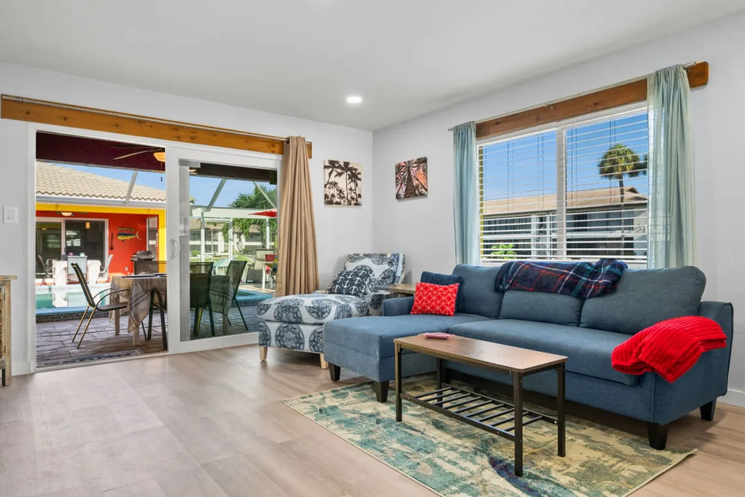 2 bed, 2.0 bath, 1001 sqft, $2,929 — Photo 1