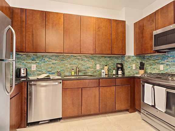 2nd image of 70 W 139th St APT 8B