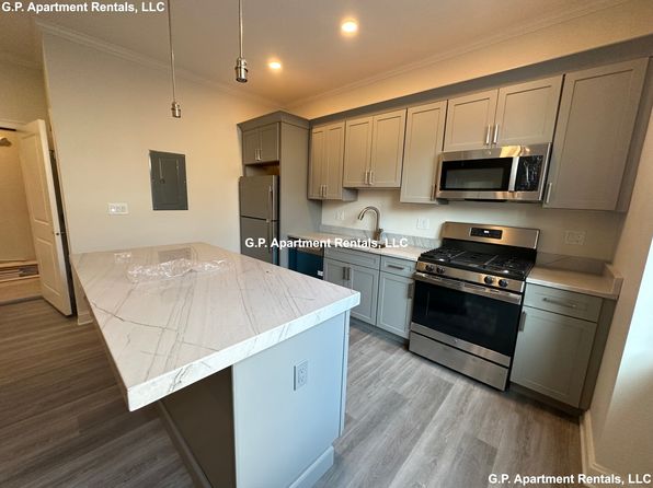 605 Broadway #103