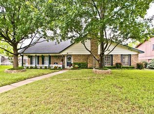 833 Via Altos, Mesquite, TX 75150