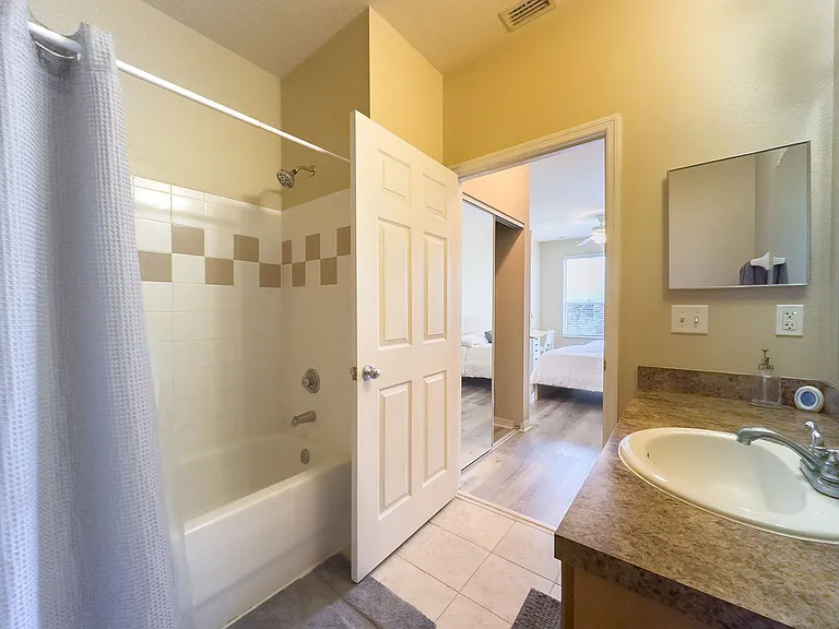 1185 SW 9th Rd #311 — Photo 11