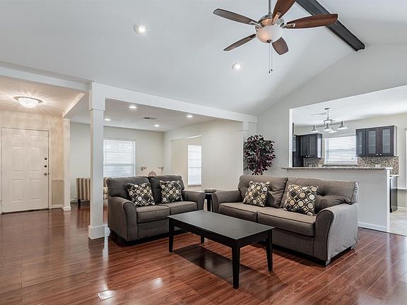 4th image of 9310 Meadowcroft Dr