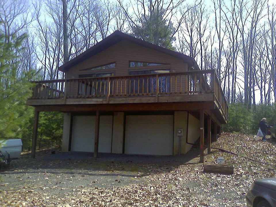 1st image of 84 Laurel Hollow Est