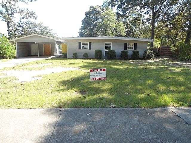 1st image of 320 Clairmont Dr