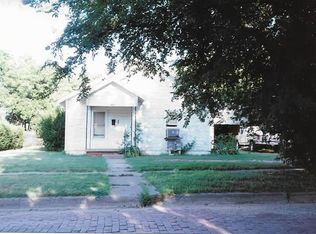 407 N Avenue F, Olney, TX 76374
