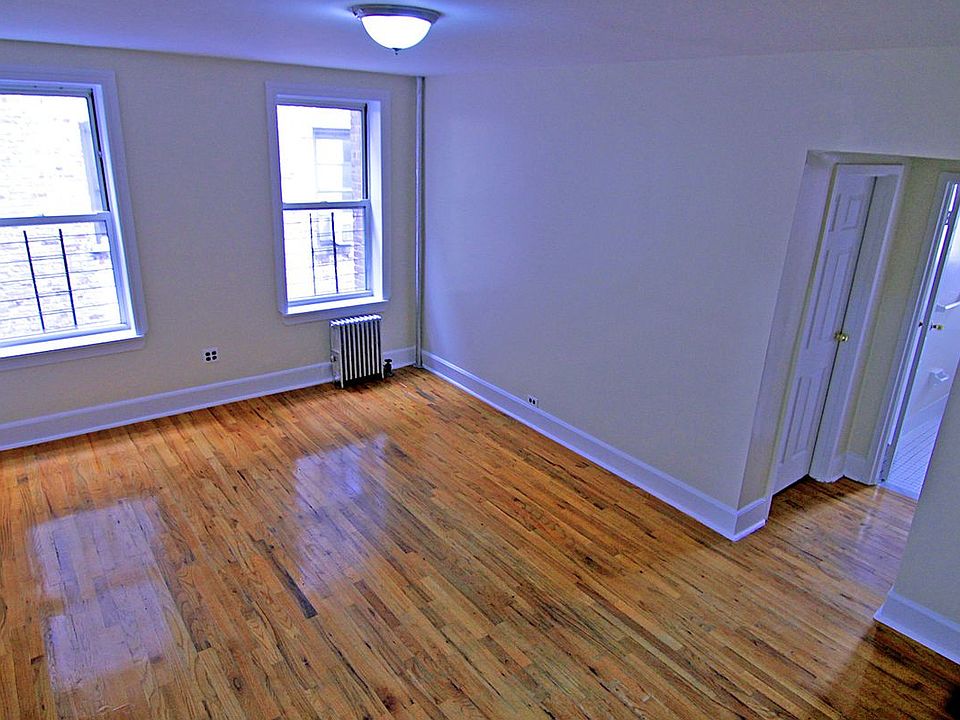 2nd image of 1506 Walton Ave APT 5D