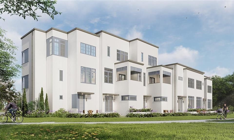 1st image of 126 Wren St #126