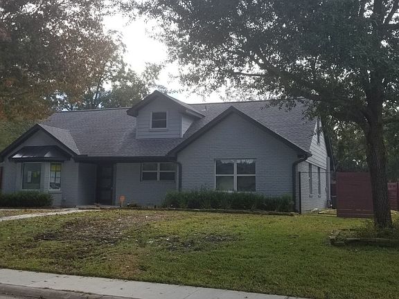 2nd image of 10315 Cliffwood Dr
