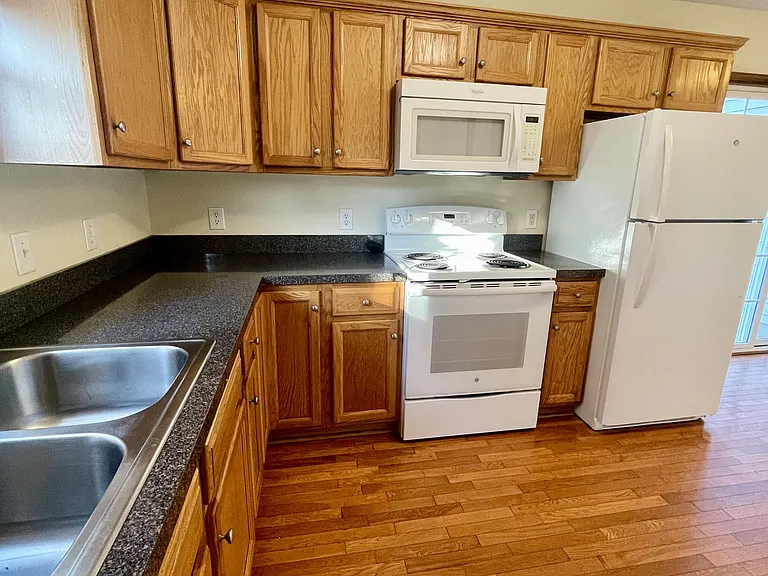 2528 Old Forest Rd #A — Photo 8