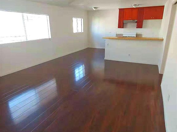2nd image of 4225 Walnut Grove Ave APT 4