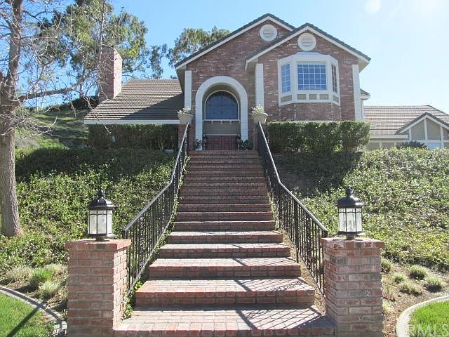 1st image of 30695 Country Club Dr