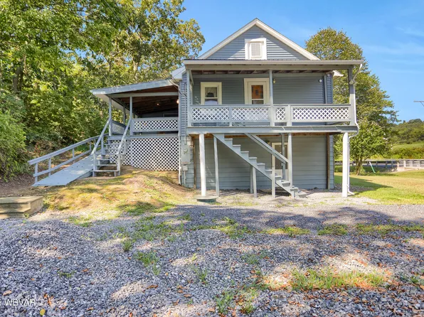 4305 Crossroads Dr, Lewisburg, PA 17837