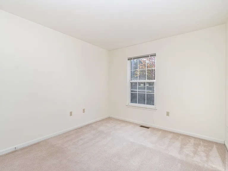 127 Cardinal Ln — Photo 23