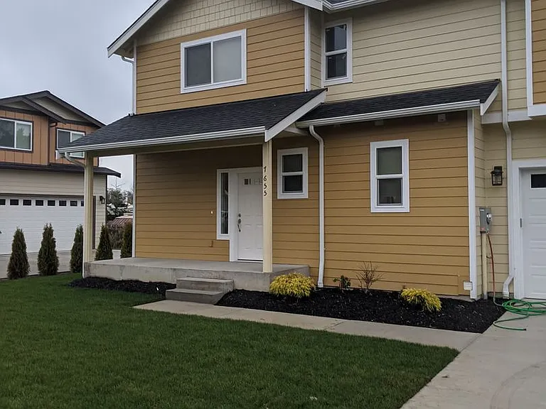 7655 Parkland Dr — Photo 6
