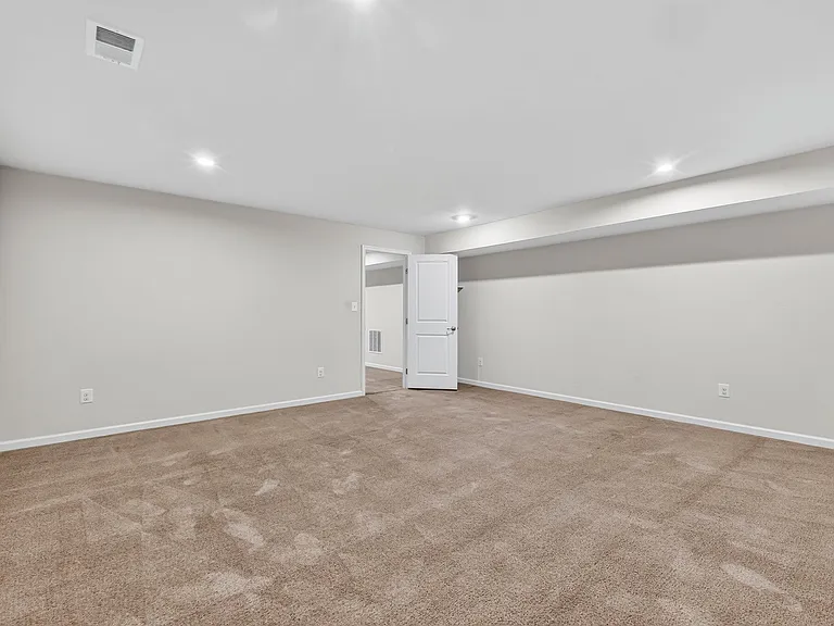41874 Hayfield Orchard Way — Photo 37