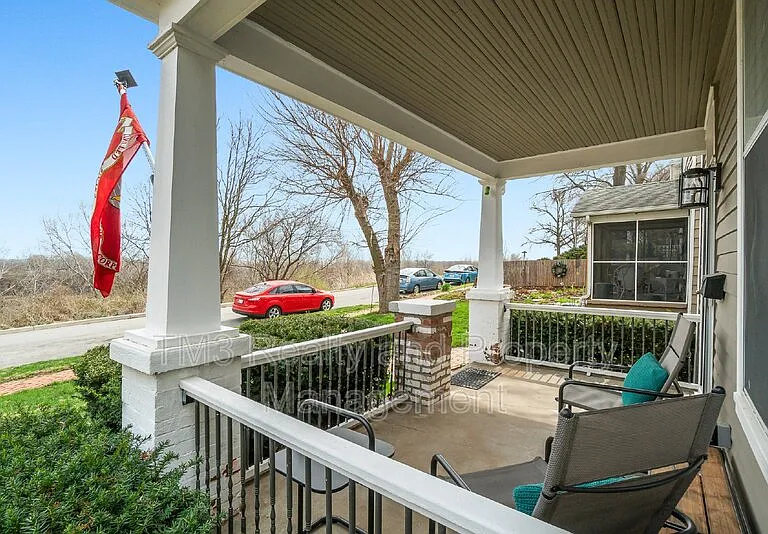 818 S Esplanade St — Photo 3