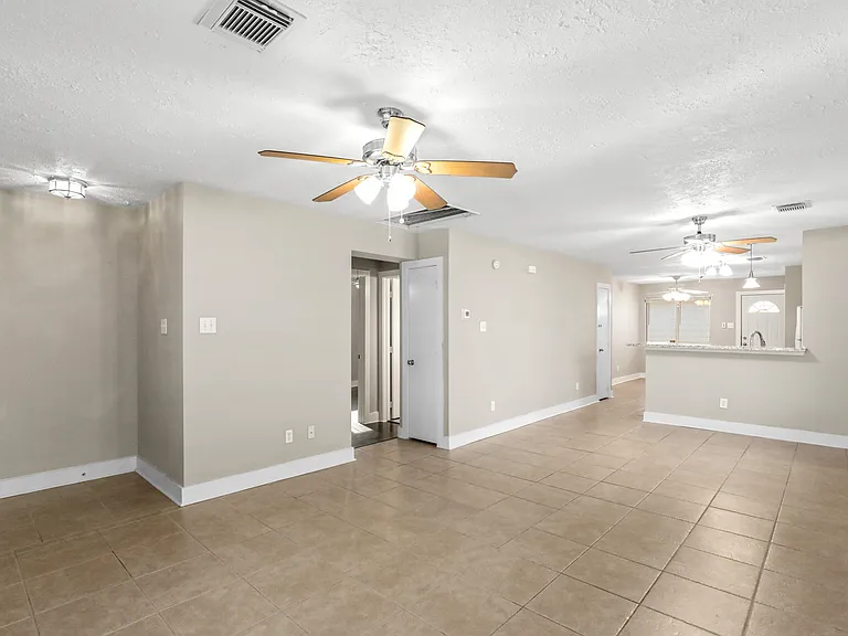 20967 Young Meadows Way — Photo 4