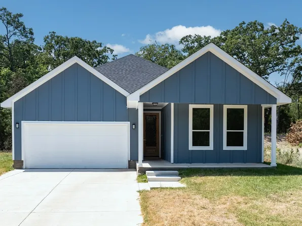 303 Harris Blvd, Malakoff, TX 75148