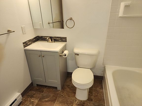 5th image of 804 E Hartson Ave APT 1