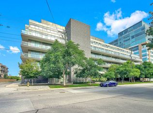 8 Fieldway Rd #505, Toronto, ON M8Z 0C3