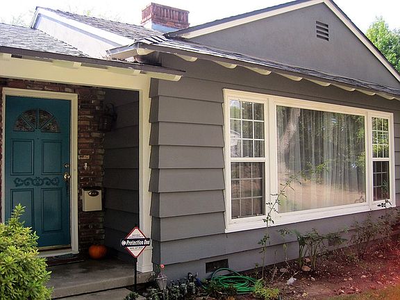 2nd image of 330 E Mariposa St