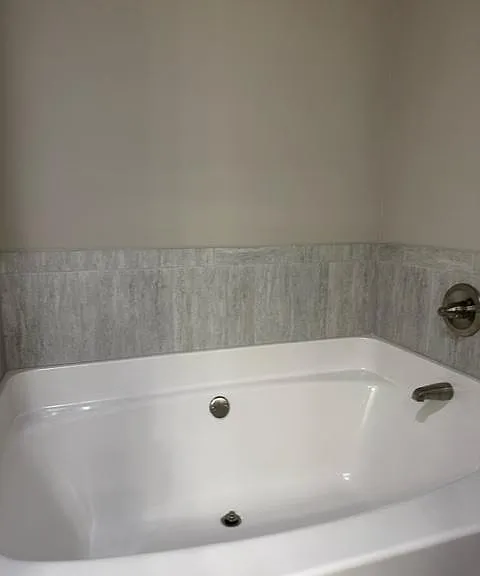 Tub in master bathroom