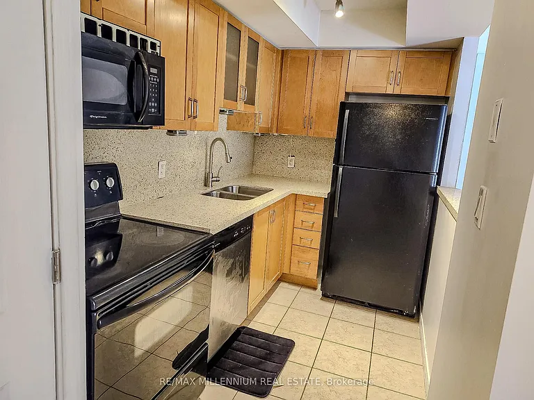 46 Western Battery Rd #837 — Photo 29