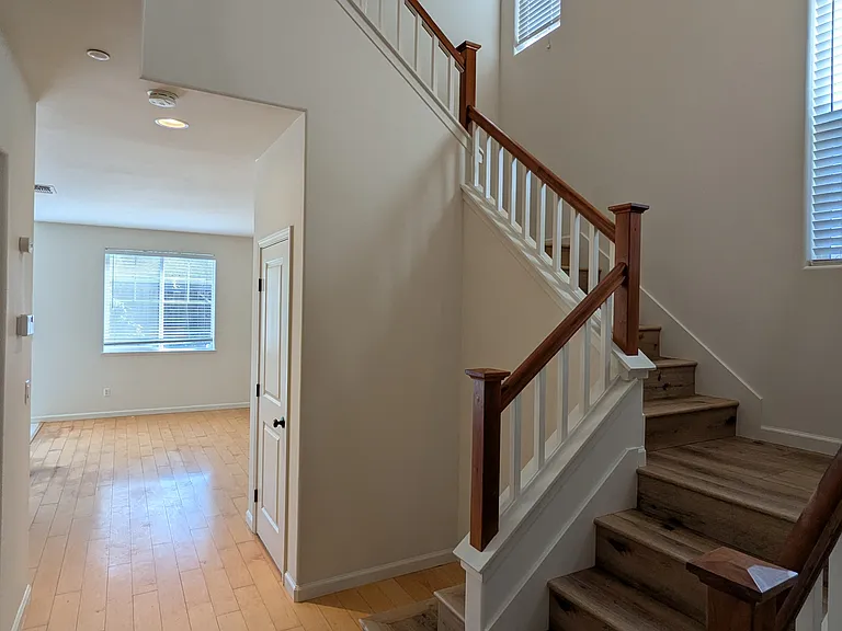 412 Mountain Meadows Dr — Photo 11