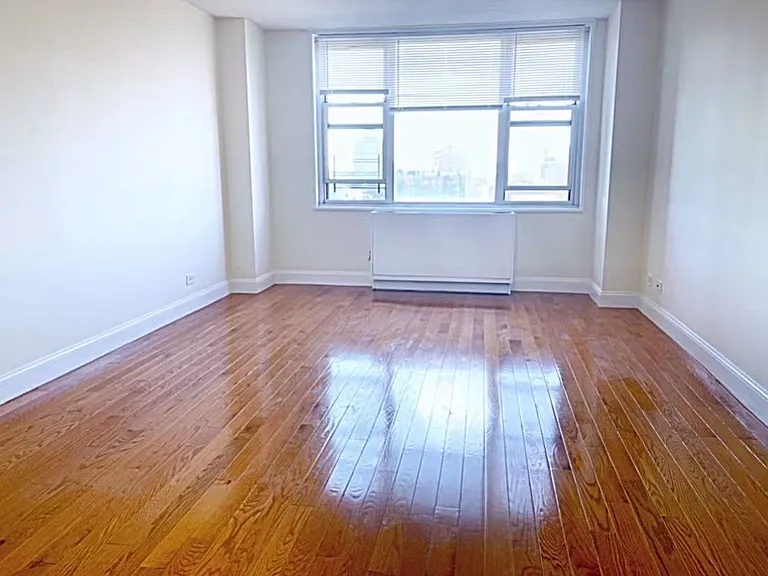 4140 Union St #6 — Photo 9