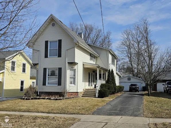 620 N Park St, Owosso, MI 48867