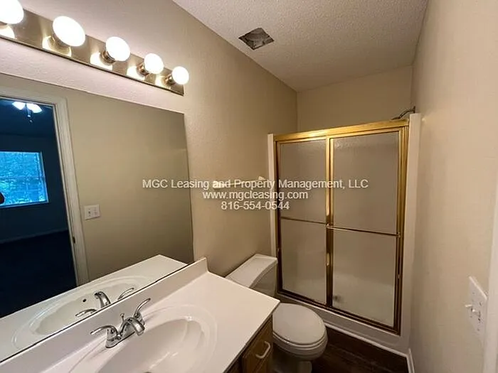 1845 NE Knollbrook St — Photo 13