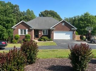 145 Meadowview Dr, Danville, VA 24541