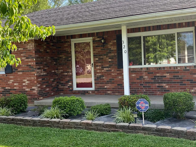320 Port William Ln — Photo 1