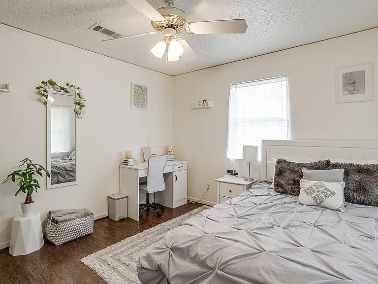 3217 Lubbock Ave — Photo 19