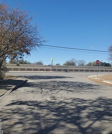 2nd image of 1244 Santa Anna