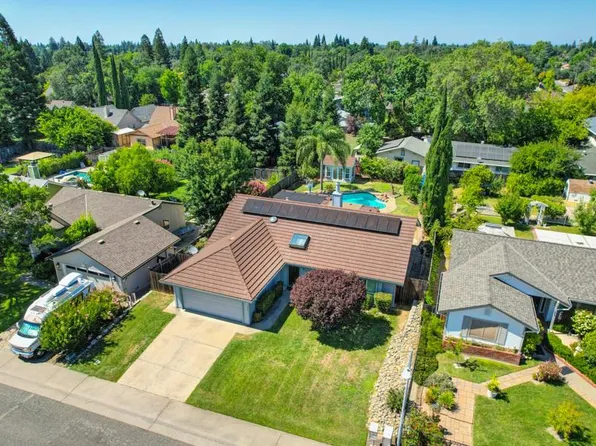 9279 Ultra Ct, Orangevale, CA 95662