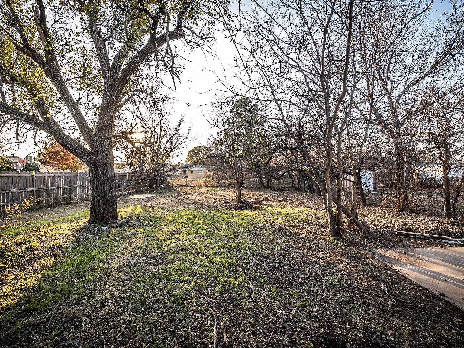 3 bed, 1128 sqft, $1,095 — Photo 3