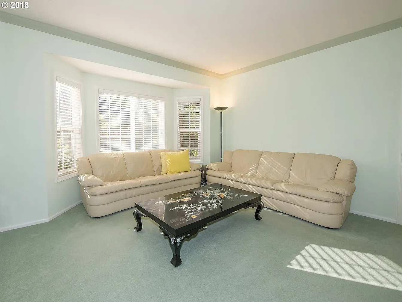 3 bed, 3.5 bath, 2282 sqft, $2,960 — Photo 4