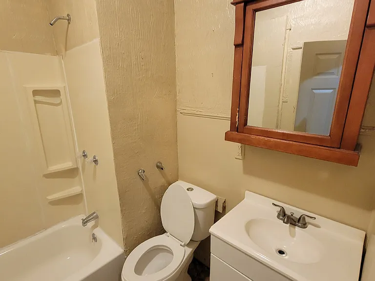 3019 Boulevard Pl — Photo 9