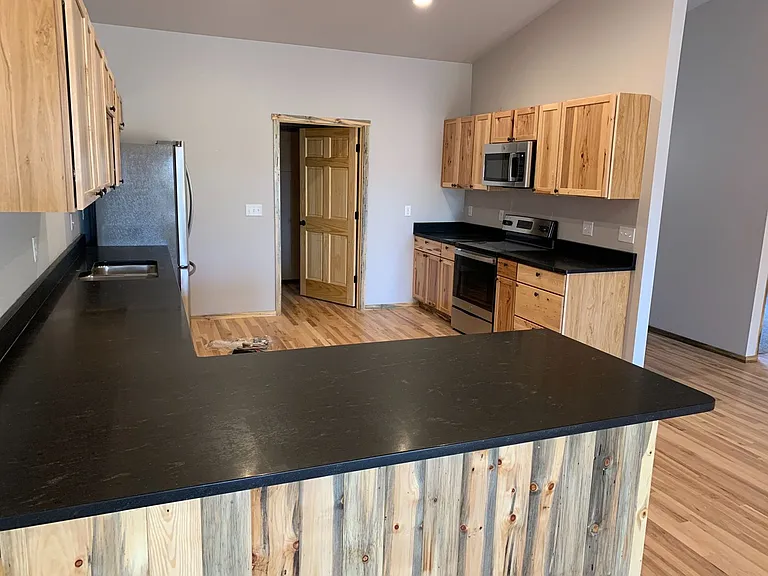 1315 Bette Ln — Photo 3