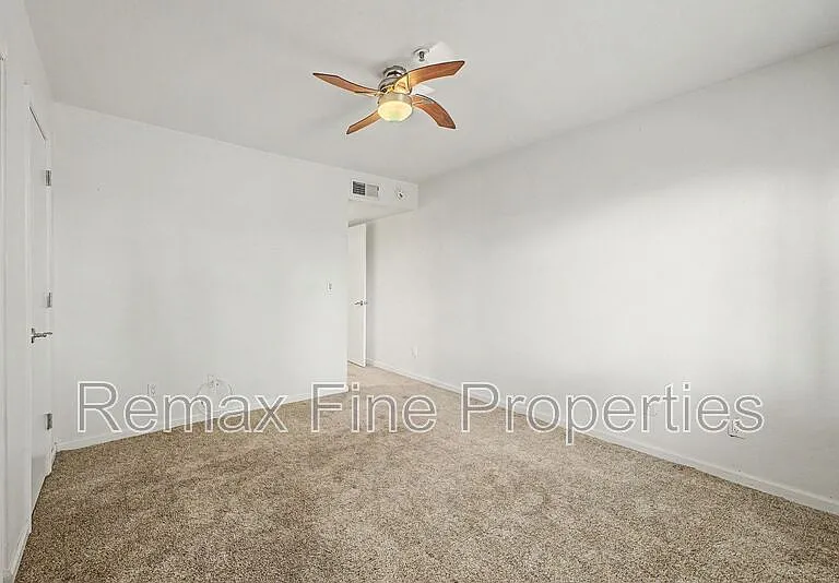 4704 E Paradise Village Pkwy N #111 — Photo 9