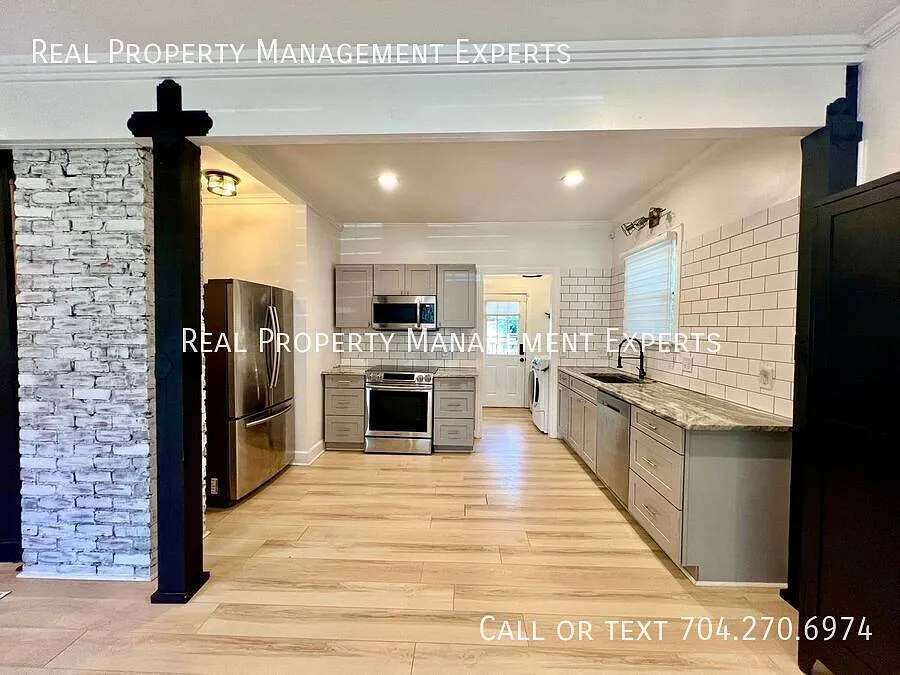 Beautiful 2BR/2BA home in Charlotte! — Photo 3