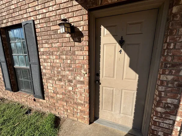 N Inglewood, 500-510 N Inglewood Ave #4, Russellville, AR 72801