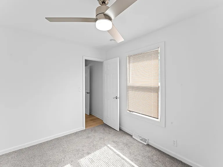815 Kickapoo St — Photo 27